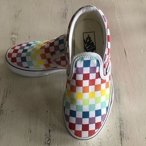 Boys size 13.5 Vans in excellent condition!